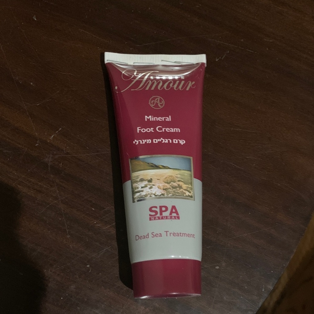Amour Mineral Foot Cream